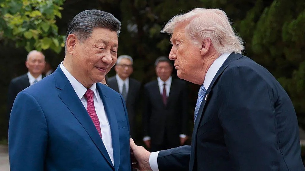 Pendukung Garis Keras Anti-China di Kubu Maga Mulai Pertanyakan Sikap Trump Setelah Lawatan ke Beijing