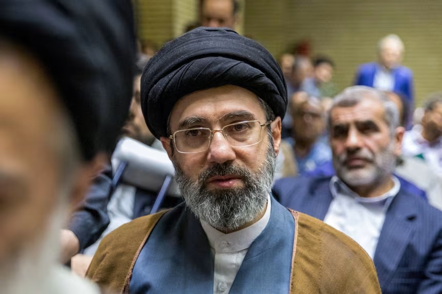 Pemimpin Tertinggi Baru Iran Menghilang dari Publik, tetapi Disebut Masih Mengendalikan Strategi Perang