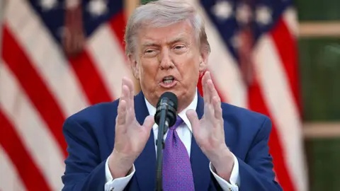 Trump Tunda Serangan Baru ke Iran Setelah Desakan Negara Teluk, Negosiasi Disebut Mulai Serius