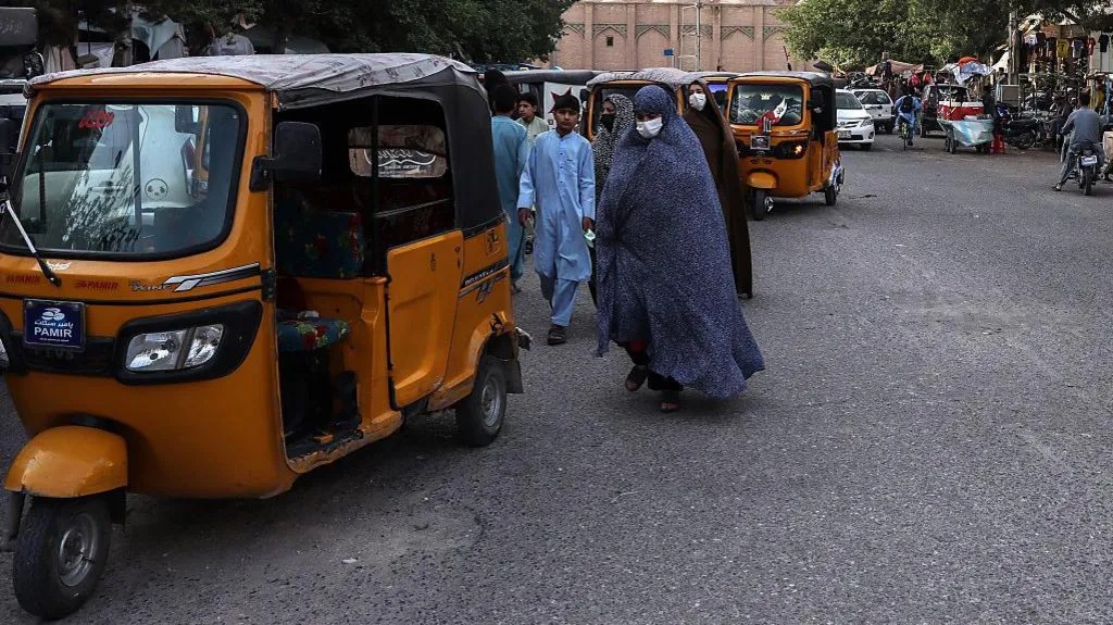 Protes Langka Perempuan di Afghanistan Berujung Bentrok, Dua Orang Dilaporkan Tewas