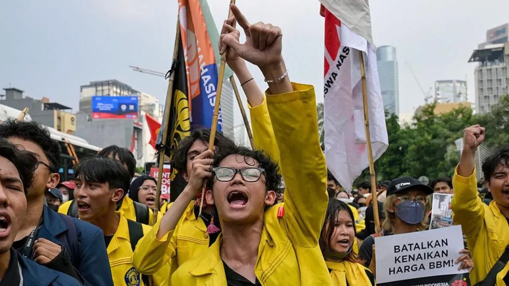 Mahasiswa Turun ke Jalan, Protes Belanja Negara dan Kenaikan Harga BBM yang Dinilai Membebani Rakyat