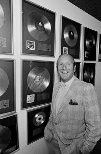 Clive Davis, Produser Musik Legendaris dan Raksasa Industri Rekaman, Meninggal Dunia