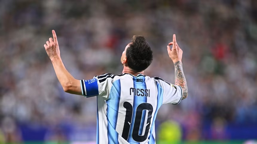 Hat-trick di Piala Dunia, Messi Kirim Pesan Tegas: Takhta Sepak Bola Dunia Masih Miliknya