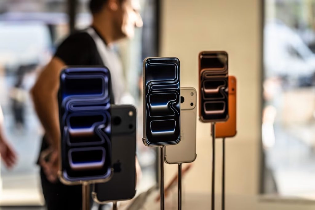 Uni Eropa Desak Google dan Apple Buka Akses Asisten AI, Persaingan Teknologi Kian Memanas