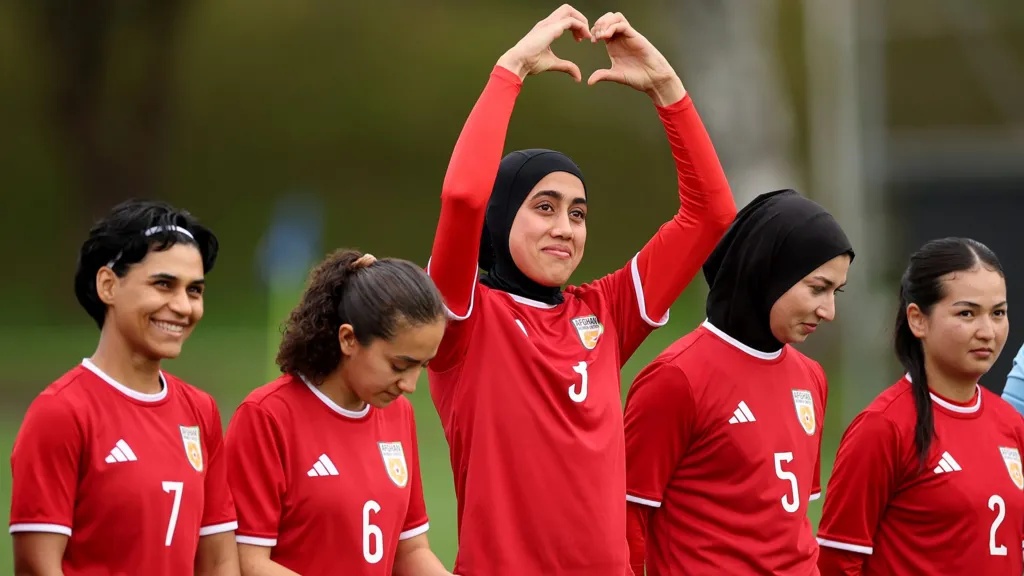 Dilarang Bermain di Tanah Air, Tim Sepak Bola Putri Afghanistan Bangkit Kembali Sejauh 13.000 Kilometer dari Rumah