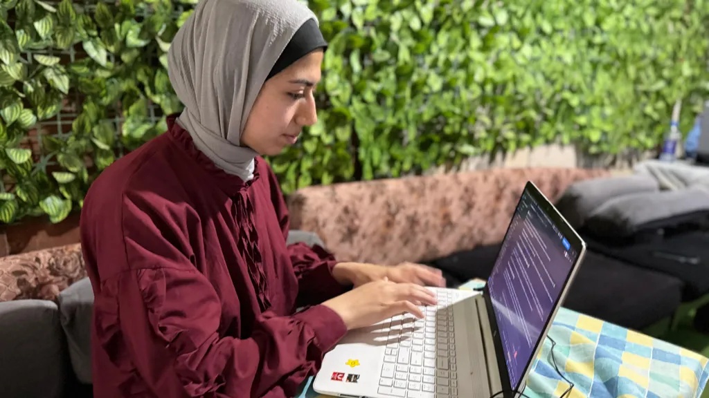 Pekerja Teknologi Gaza Bertahan Lewat Ekonomi Digital, Menjadi Secercah Harapan di Tengah Perang