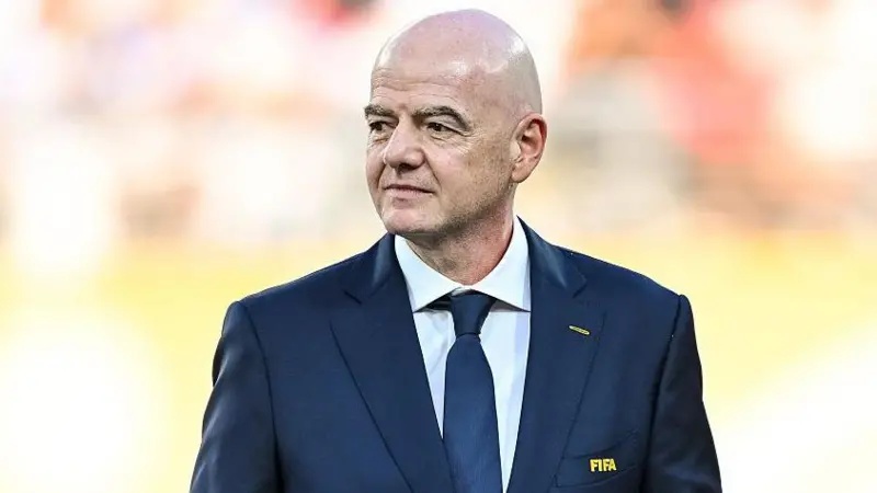Kritik Memuncak, Infantino Gelar Rapat Darurat FIFA di Maroko