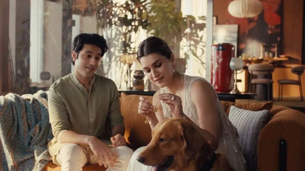 Iklan Perhiasan India Ditarik Usai Tuai Kritik atas Pakaian Artis Bollywood