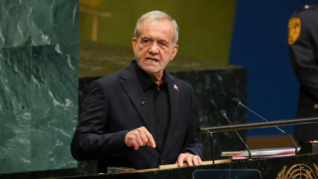 Presiden Iran Tegaskan Tak Akan Tunduk kepada Trump, tetapi Buka Pintu Diplomasi