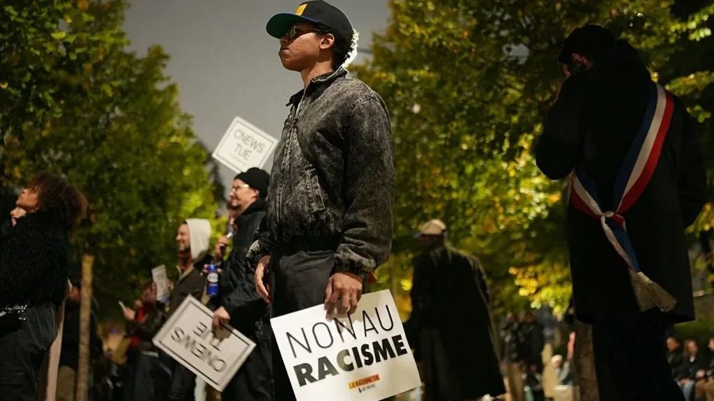 Pelaku Penembakan di Pinggiran Paris Akui Sasar Warga Muslim dan Keturunan Afrika